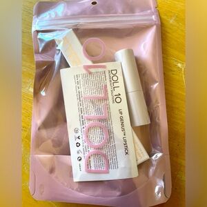 NEW Unopened Doll 10 Lipstick & Mascara Bundle